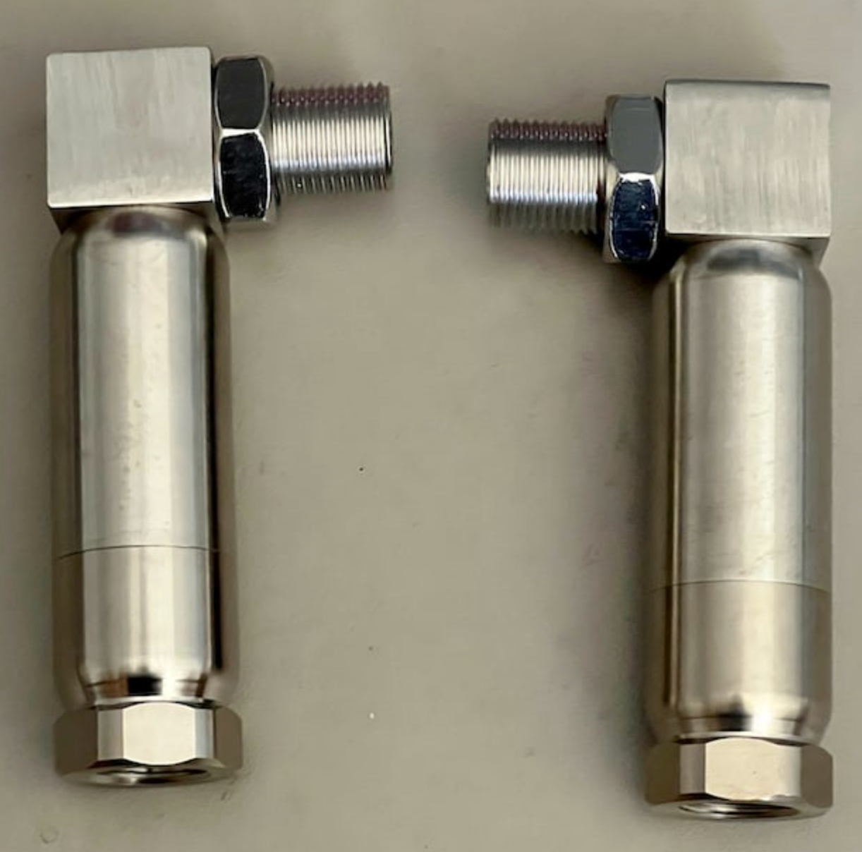Universal O2 Spacer with Catalytic Converter - Pair